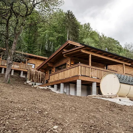 Romantikchalet Baerenhoehle 아파트 *