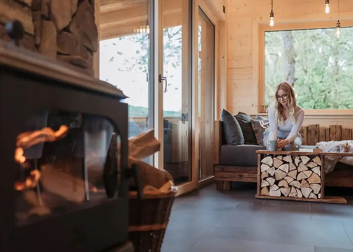 Romantikchalet Baerenhoehle شقة Vorra